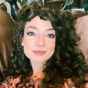 Meet your Posher, Alexandra